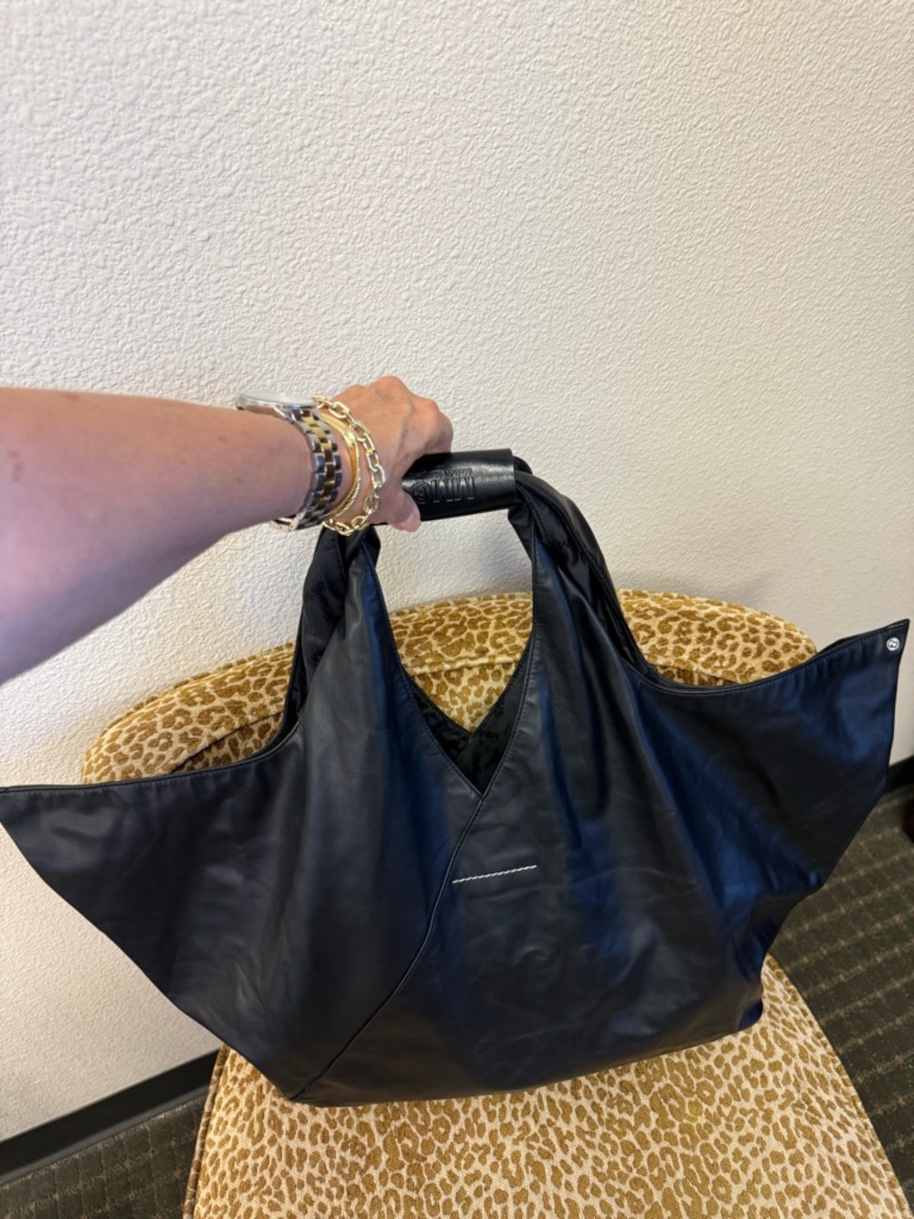 π― Authentic MM6 MAISON MARGIELA Black Shoulder Bag Tote Hobo - Picture 7 of 16